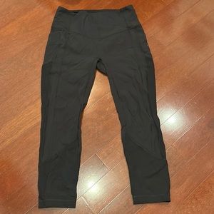 black lululemon leggings